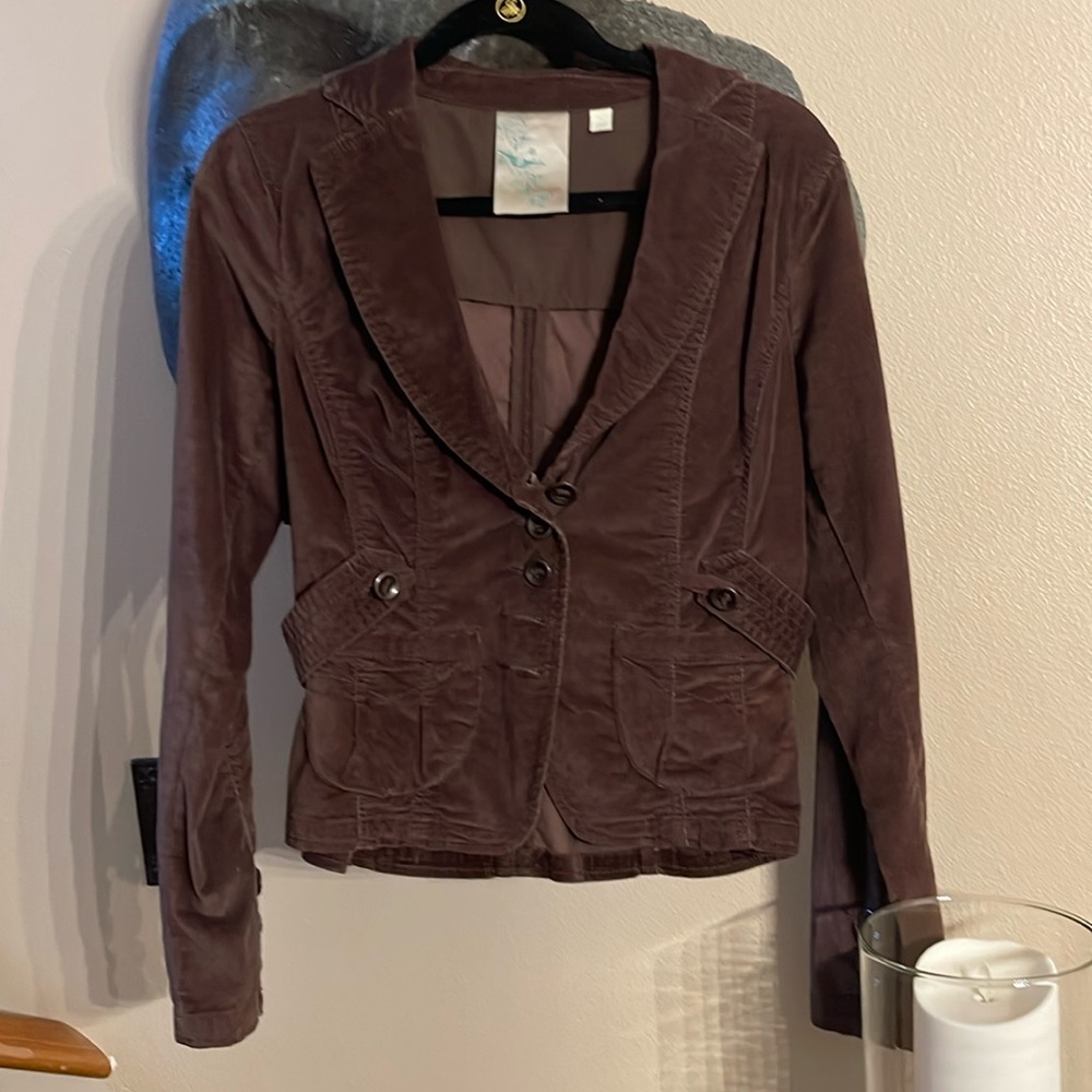 Fitted Velvet Blazer